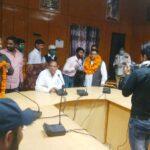 नगरपालिका में विवाह प्रमाण पत्र जारी करने में संविदा कर्मचारी की खुली लूट