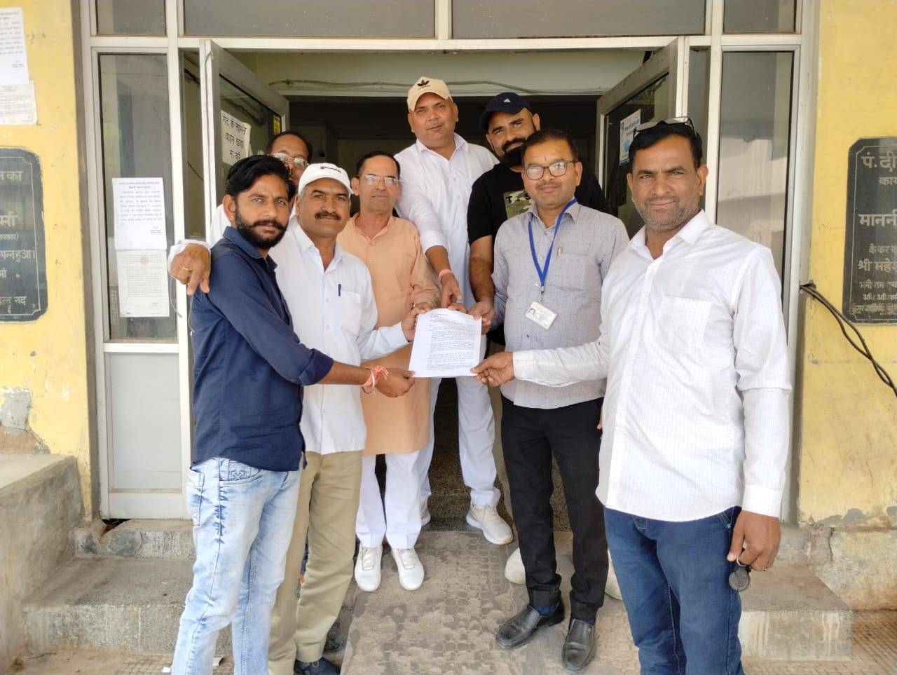 भाजपा पार्षदों ने किया प्रदर्शन, सात सूत्री मांगों का दिया ज्ञापन, देखें वीडियो