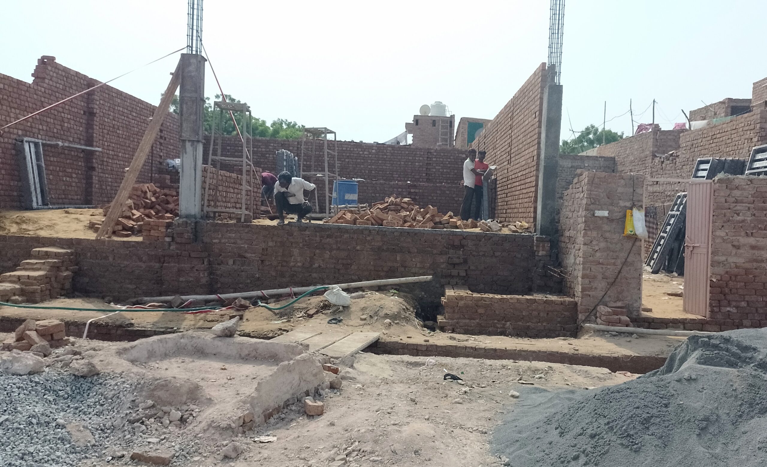 वार्ड-38 में सरकारी भूखंड पर अतिक्रमण, सवालों में प्रशासन की चुप्पी और चेयरमैन भाटिया का चैलेंज ?